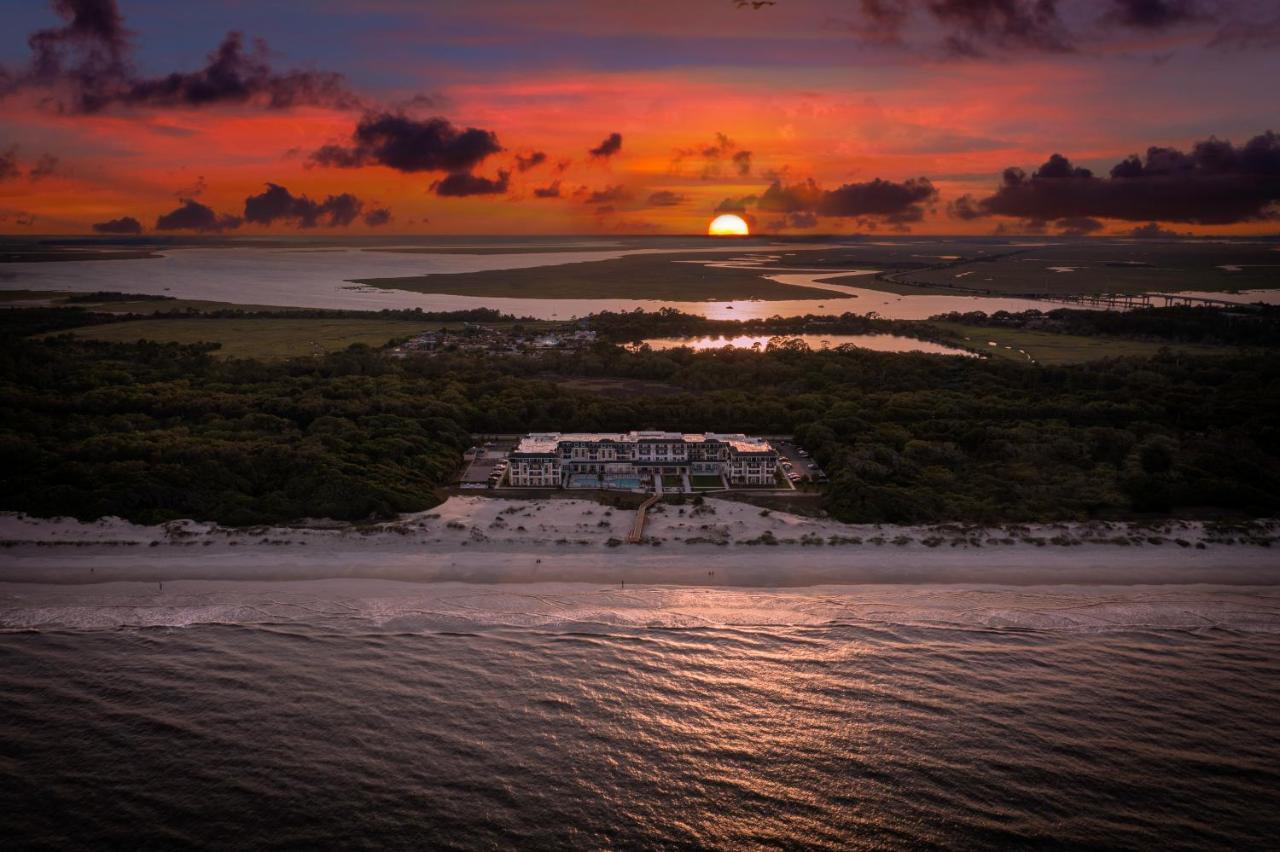 Courtyard By Marriott Jekyll Island Hotel Bagian luar foto