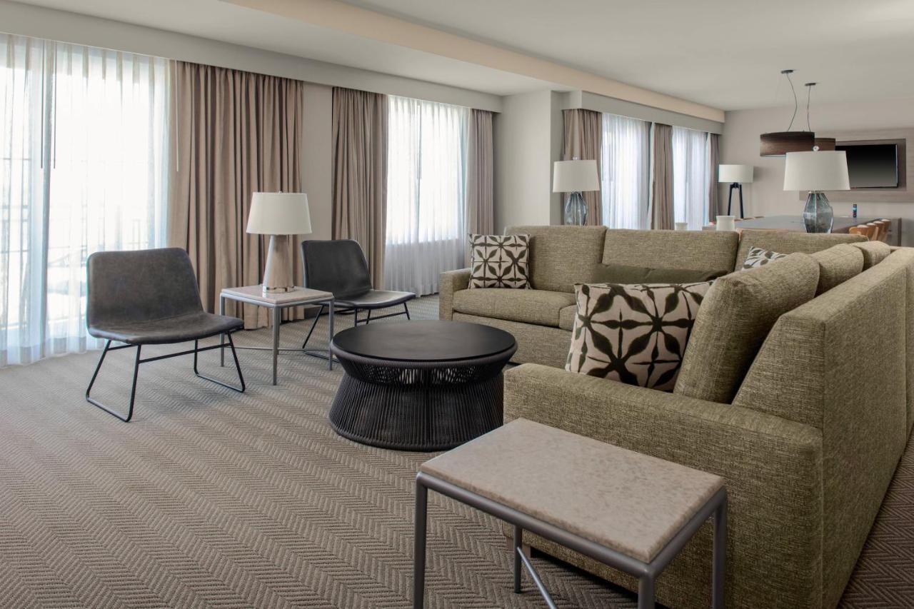 Courtyard By Marriott Jekyll Island Hotel Bagian luar foto